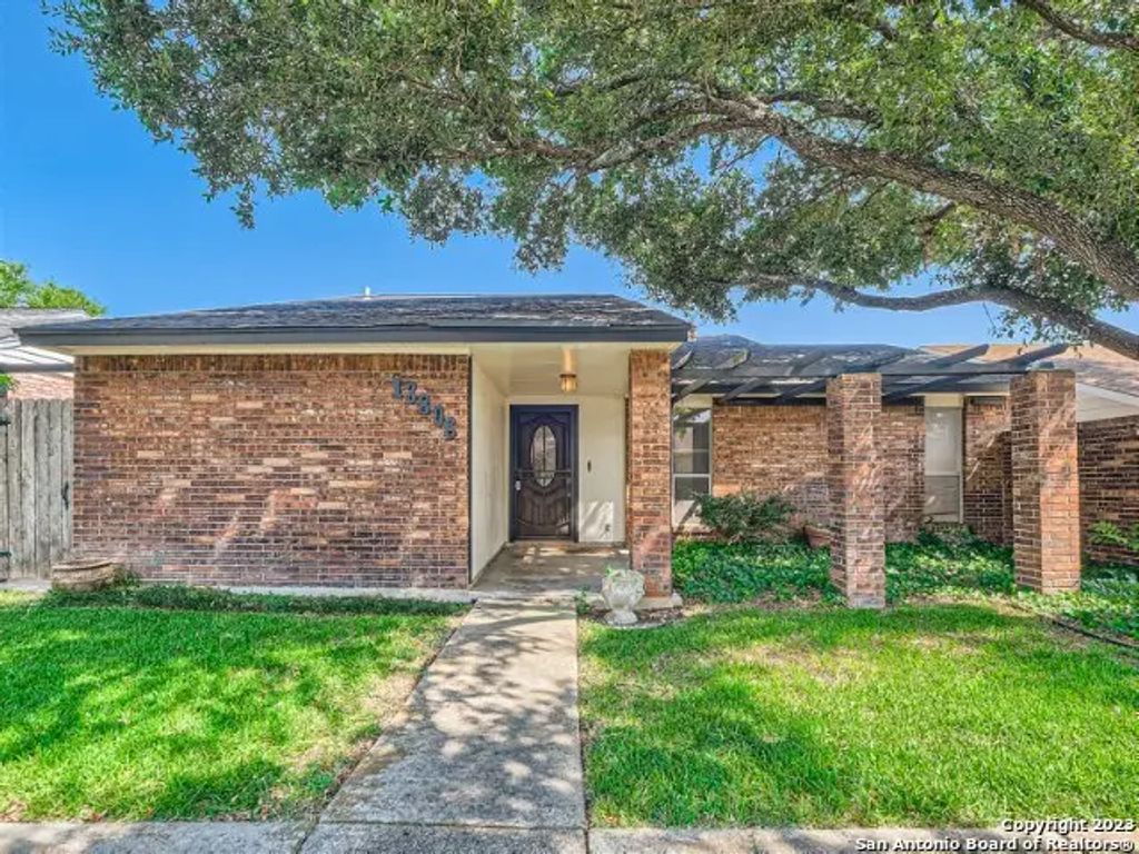 13806 Brays Forest, San Antonio