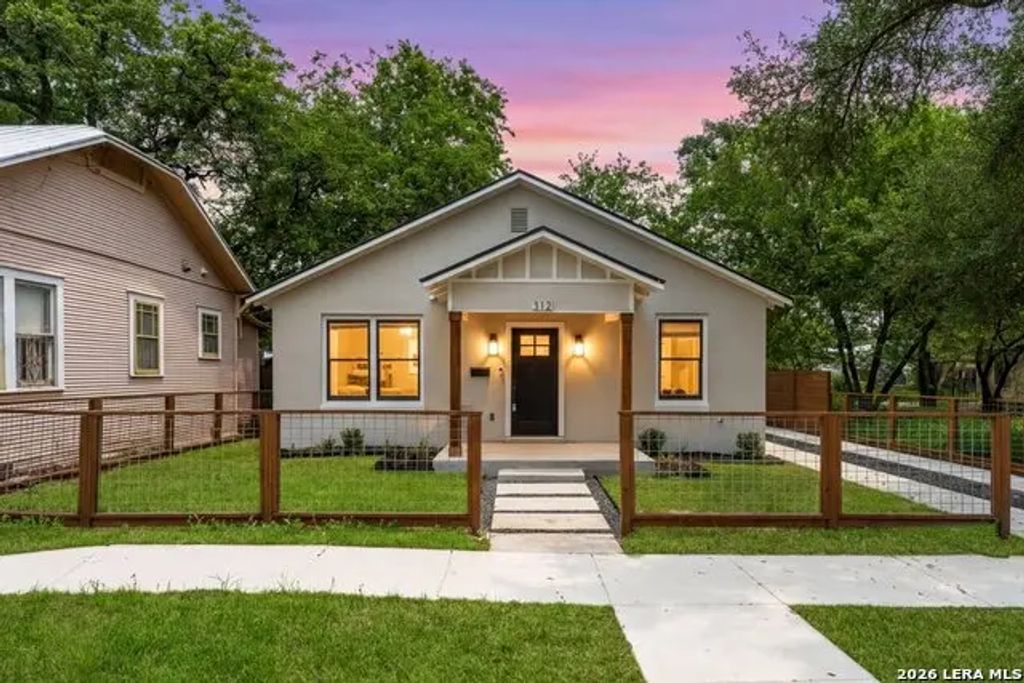 312 Riddle St, San Antonio