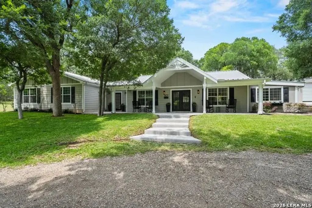 601 Valley View West Rd, San Marcos
