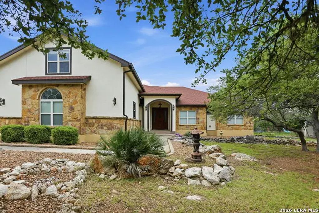 282 Lantana Cerro, Spring Branch