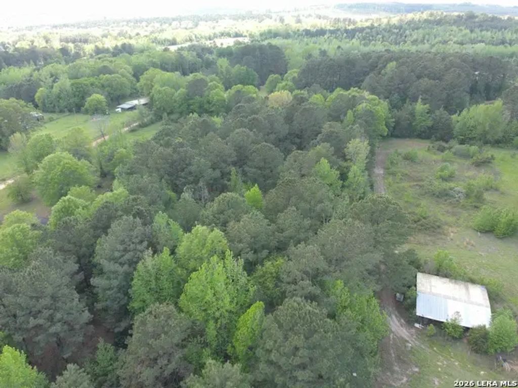 County Road 2228, Douglassville