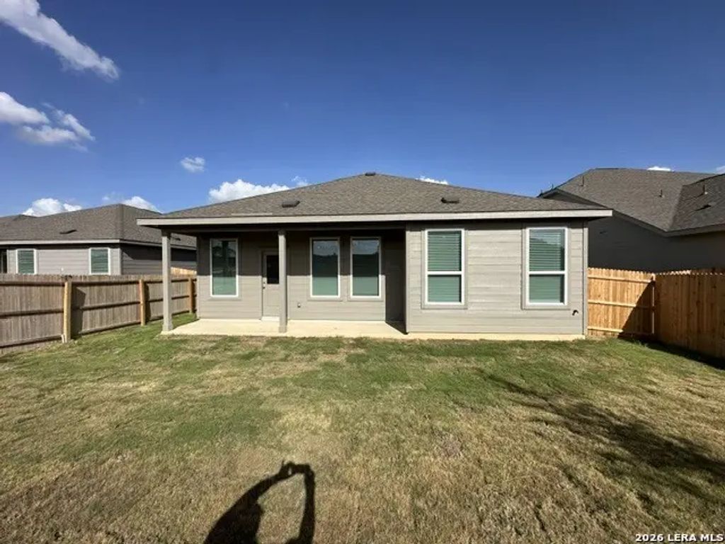 6719 Flores Rd, Spring Branch