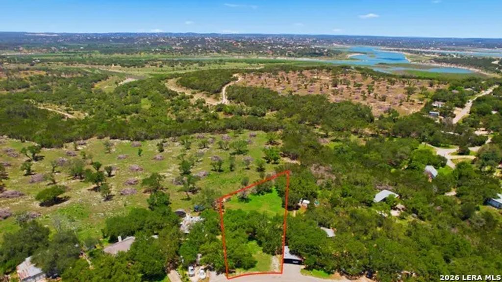 708 Royal Oak Dr, Canyon Lake