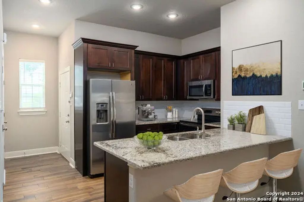 3067 View Ridge Dr 11, Spring Branch