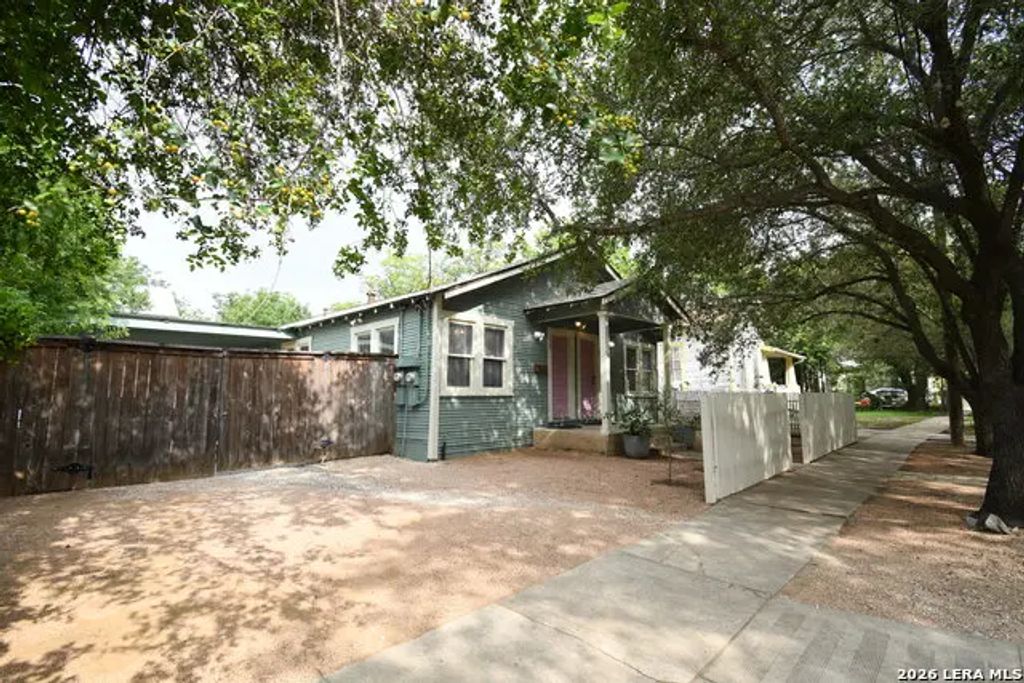 210 Mission St, San Antonio