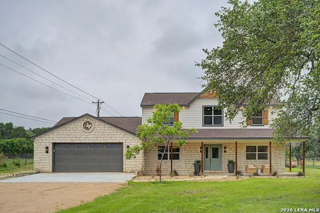 200 E Meadow Ln, Wimberley