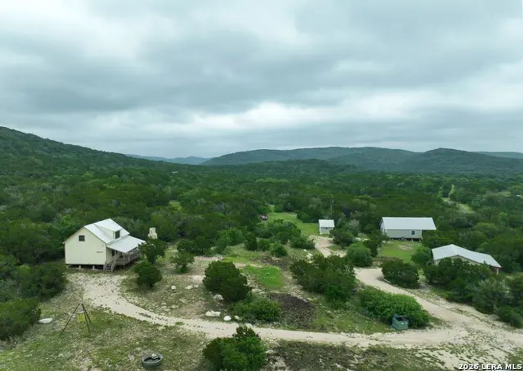 693 Brushy Creek Ranch Rd, Sabinal