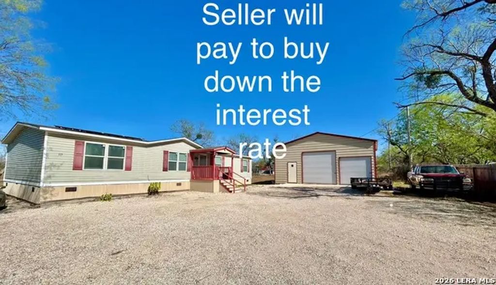 115 E 4th St, Natalia