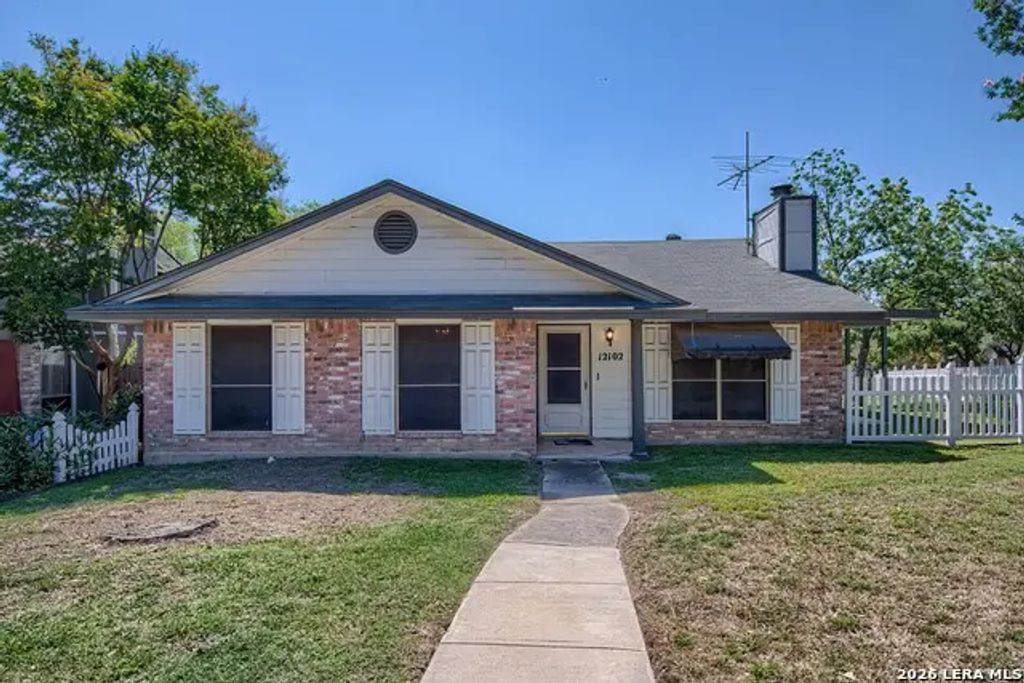 12102 Magnolia Blossom, San Antonio