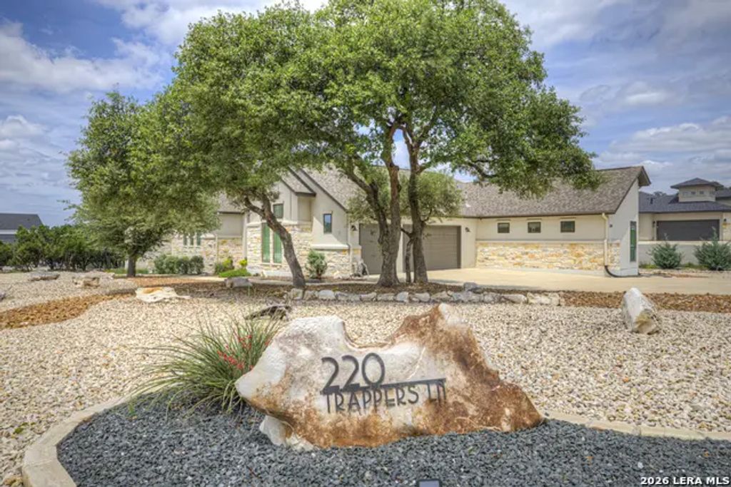 220 Trappers, New Braunfels