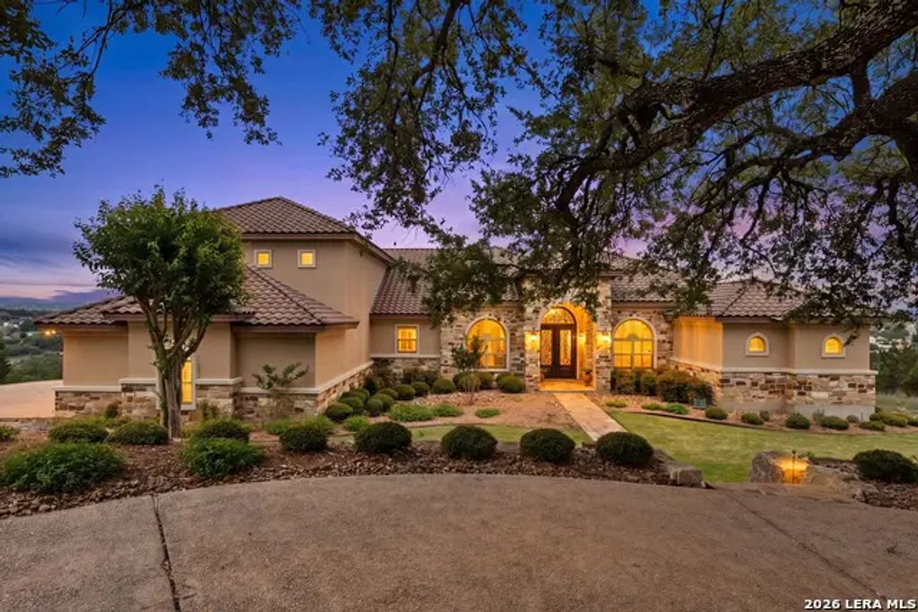 168 Hill Myna Lane, Spring Branch