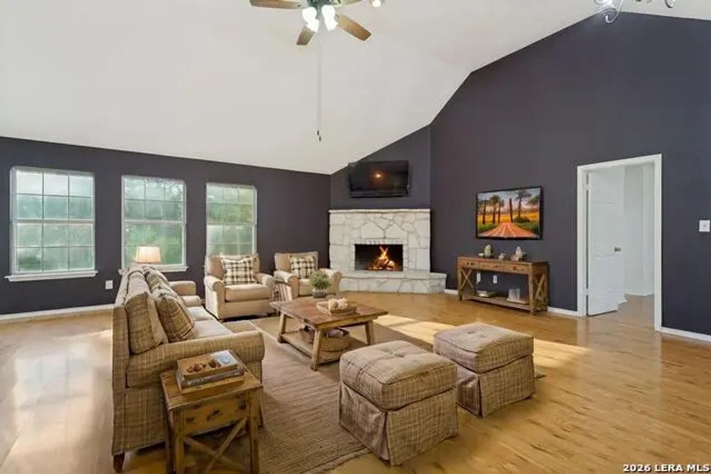 1129 Desert Gold, Boerne