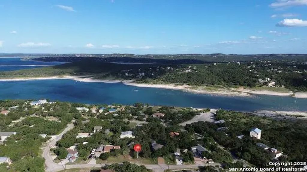 2045 Comfort, Canyon Lake