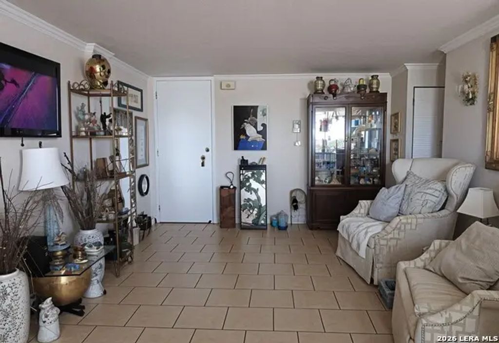 7039 San Pedro Ave 203, San Antonio