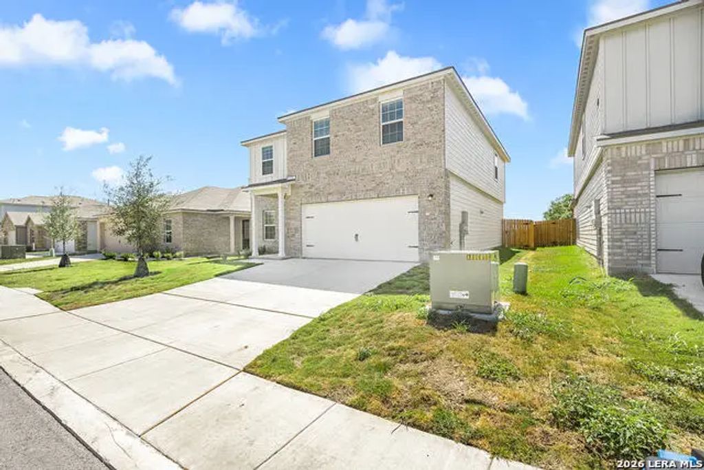 15022 Telfaire Meadow, Von Ormy