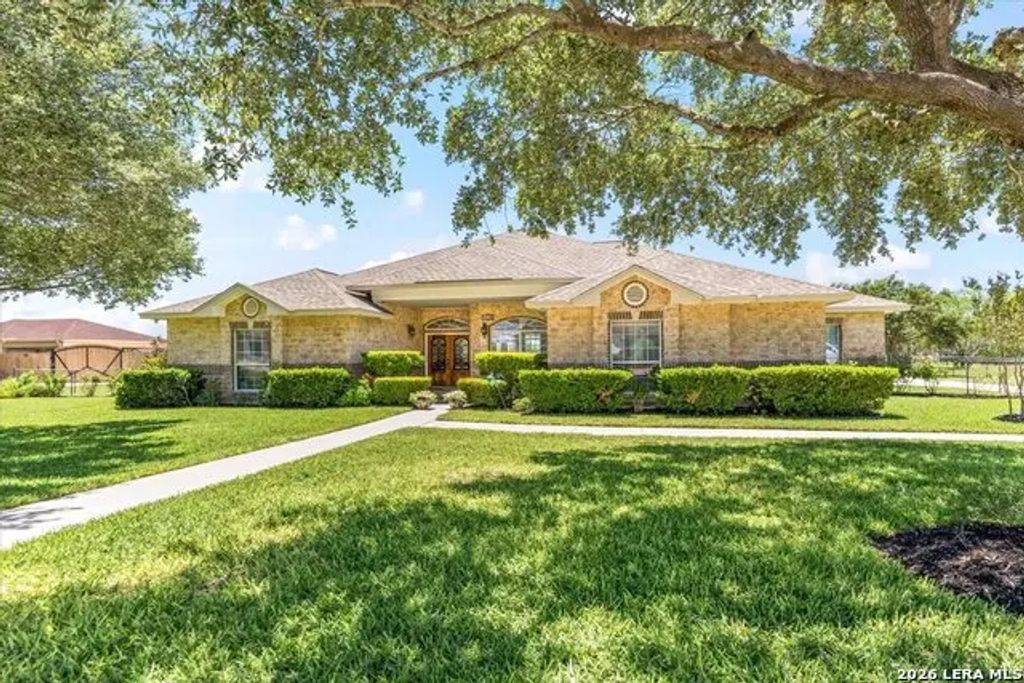 8306 Quail Covey Lane, San Antonio