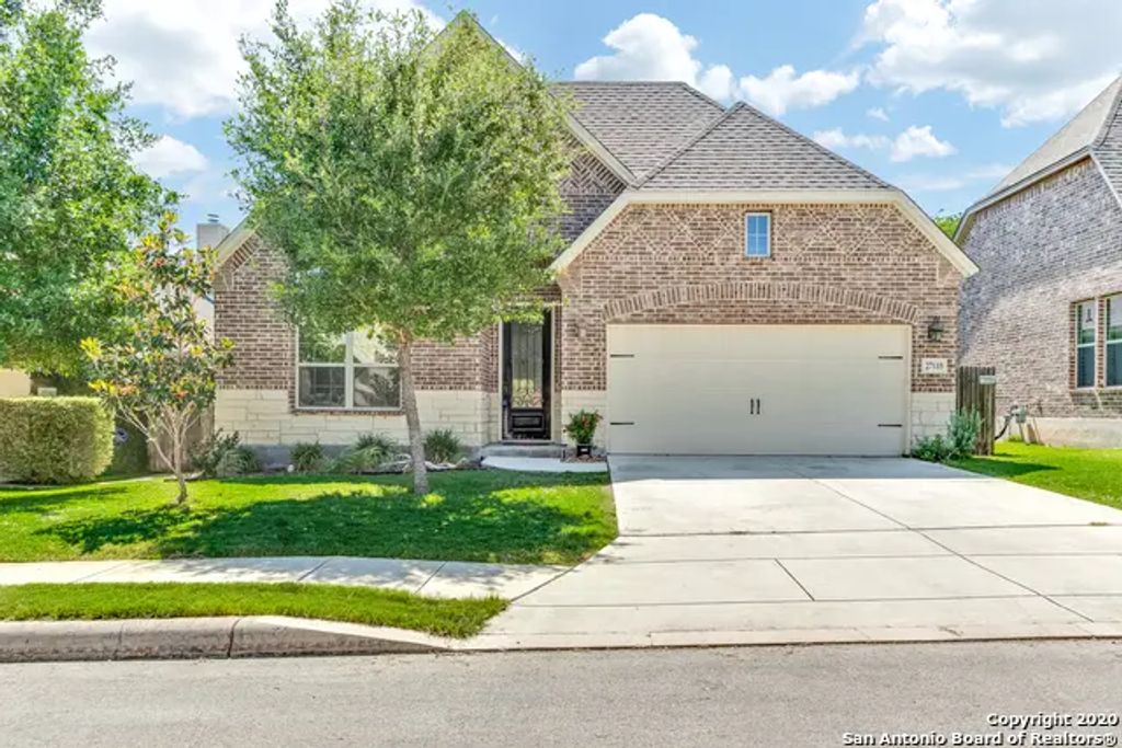 27115 Smokey Chase, Boerne