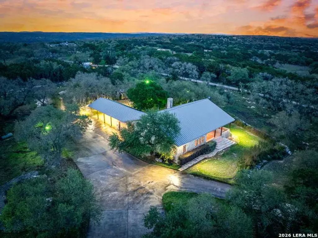 377 Buffalo Springs Rd, New Braunfels