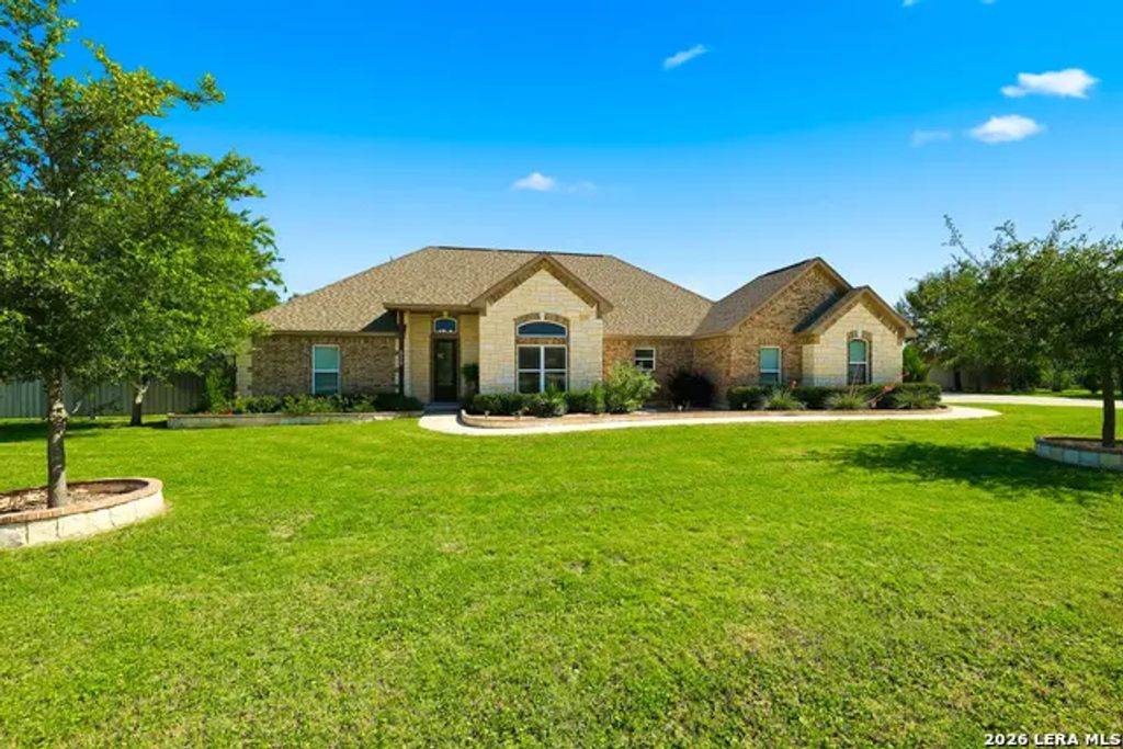 529 Double Gate, Castroville