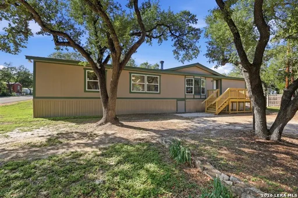 507 Forest Hill St, Canyon Lake