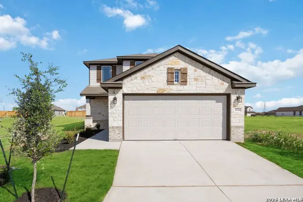 8526 Red Hawk Loop, San Antonio