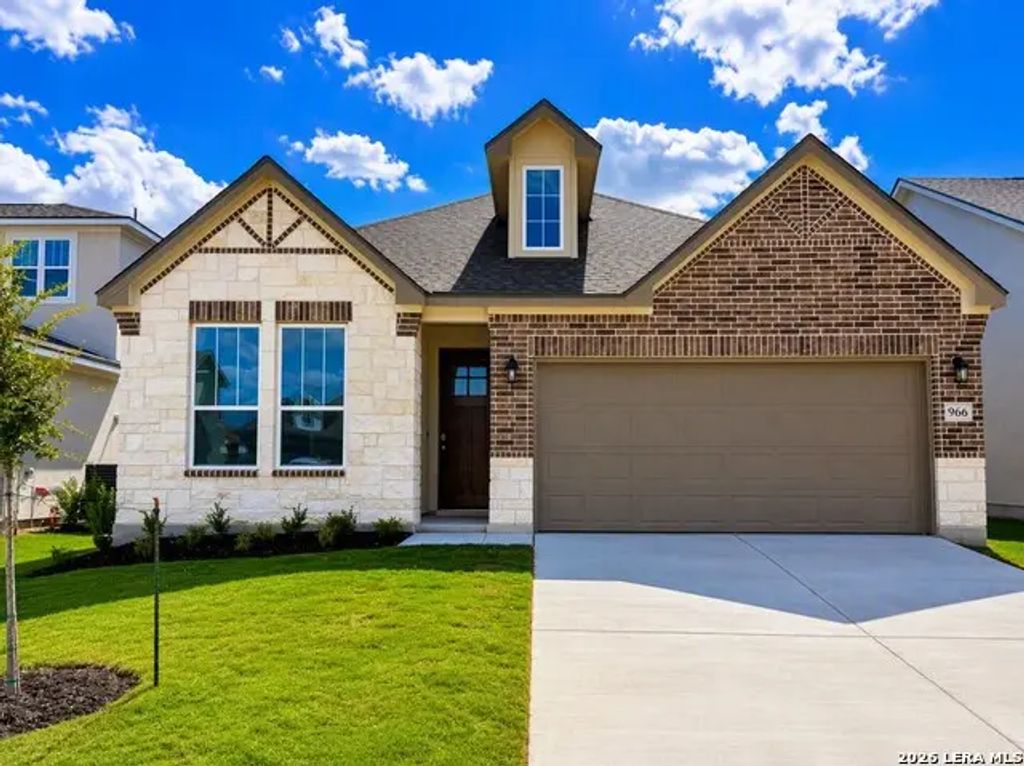 966 Manger Lane, New Braunfels