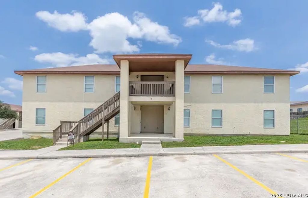 6482 Spring Time St 704, San Antonio