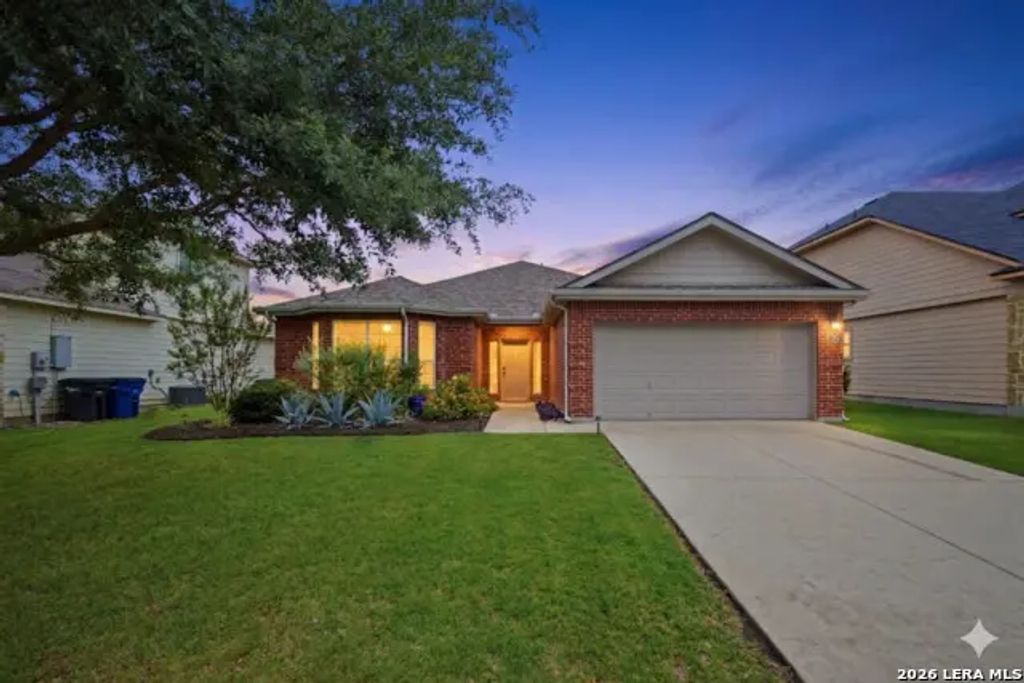 855 Avery, New Braunfels