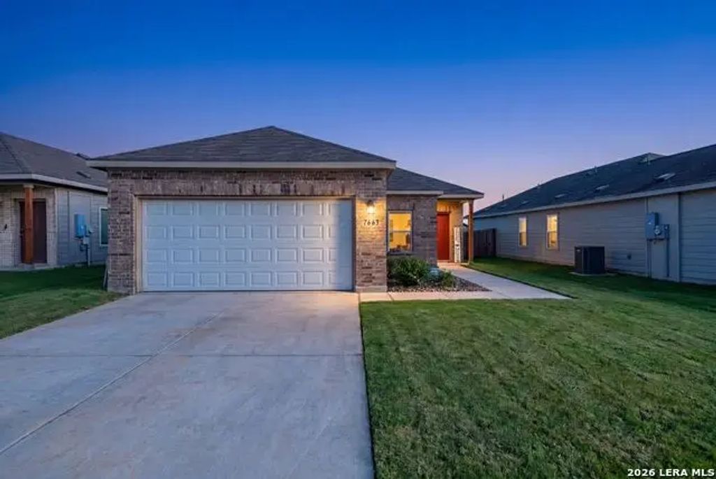 7663 Stud Dr., Elmendorf