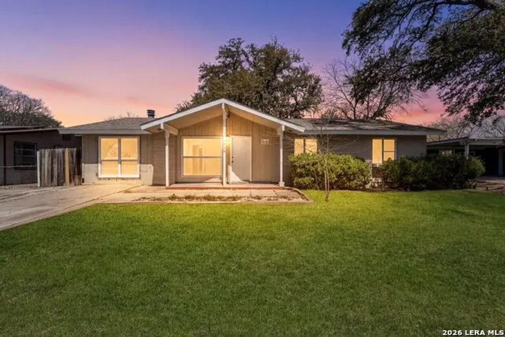 5035 Village Crest, San Antonio