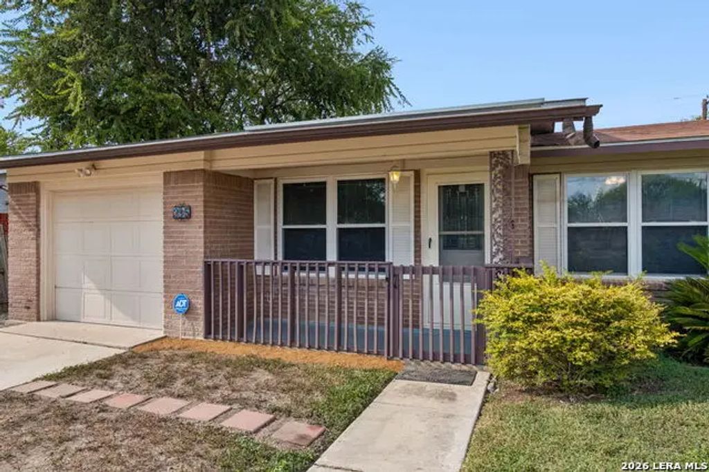 215 Hialeah Ave, San Antonio