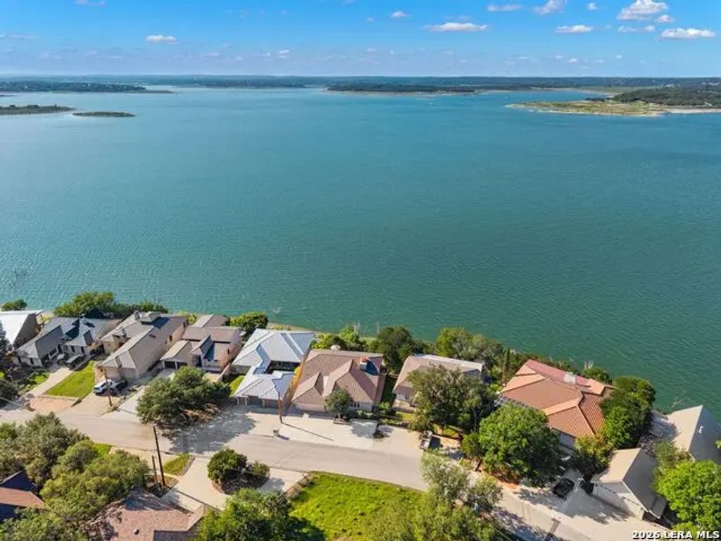 2910 Colleen Drive, Canyon Lake