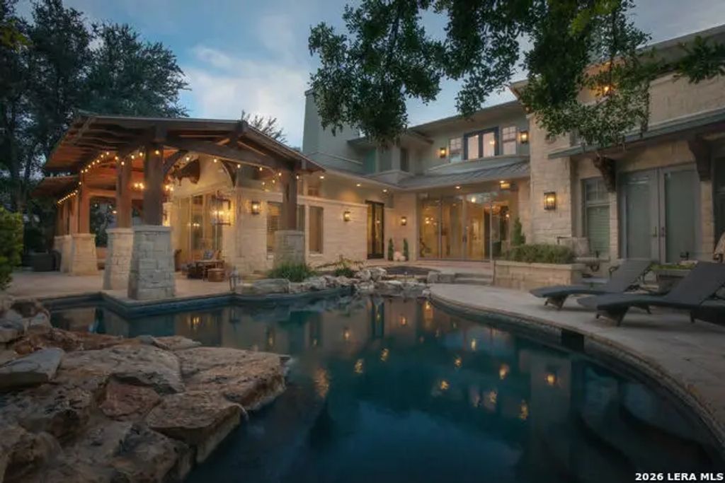 18918 De Enclave, San Antonio