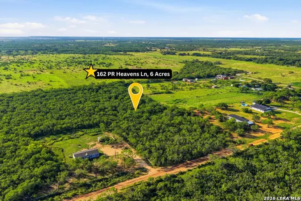 162 Pr Heavens Ln, Jourdanton