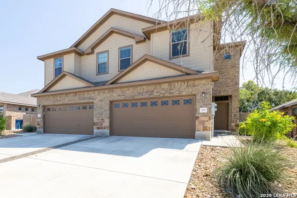 570 Creekside Cir, New Braunfels