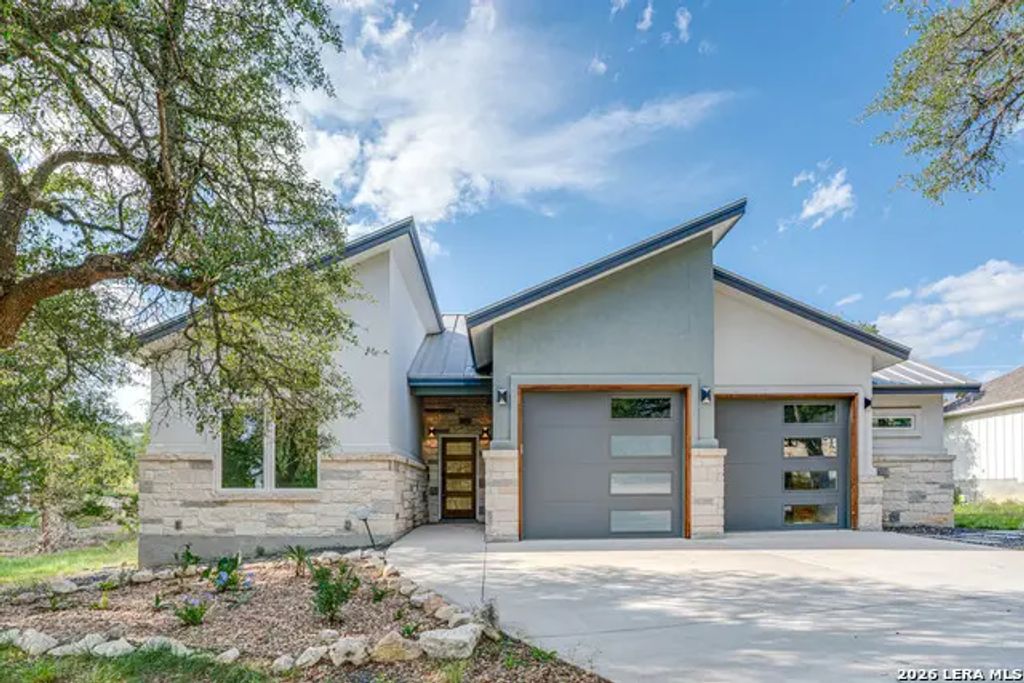 316 Prairie Tea Ln, Canyon Lake