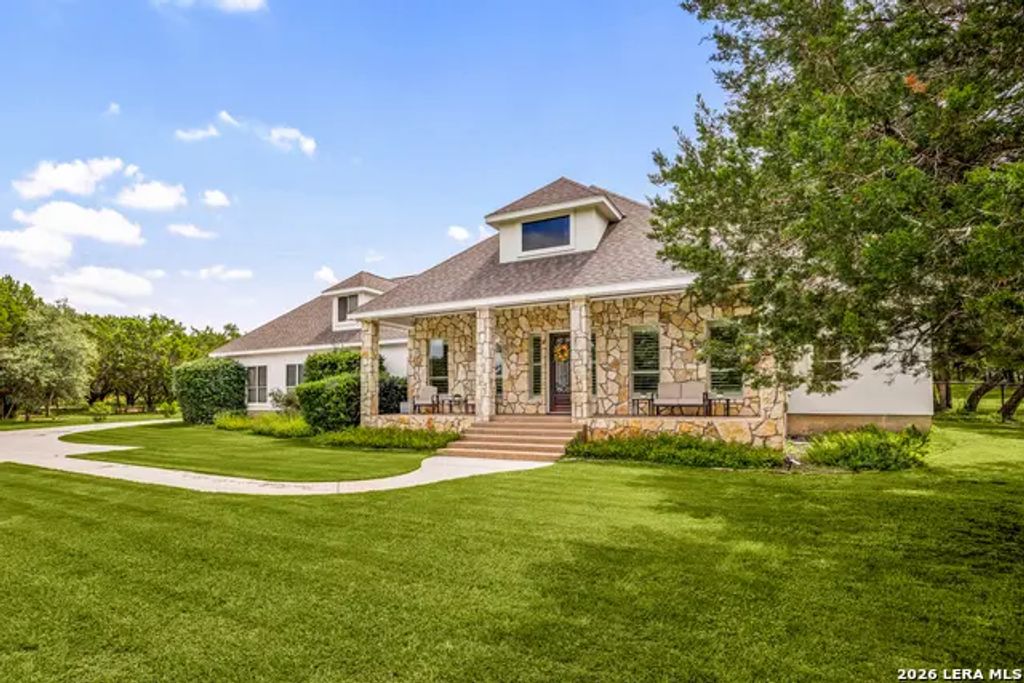 2628 Wild Cat Roost, New Braunfels