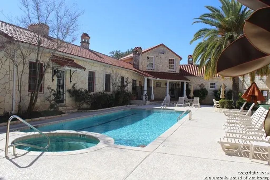 6160 Eckhert Rd 504, San Antonio