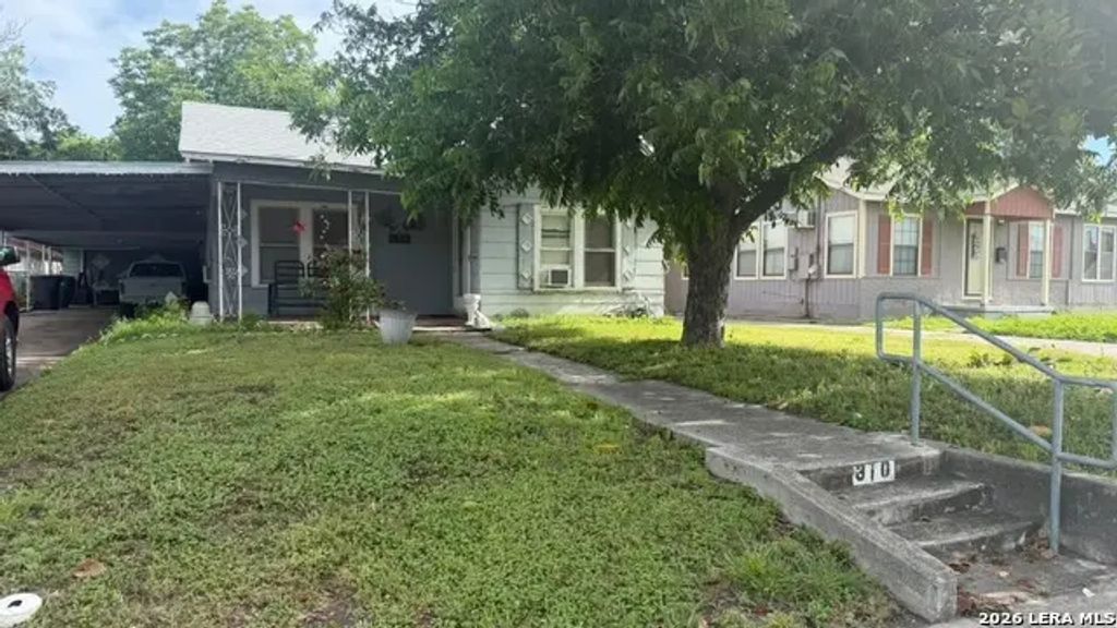 310 W Southcross Blvd, San Antonio