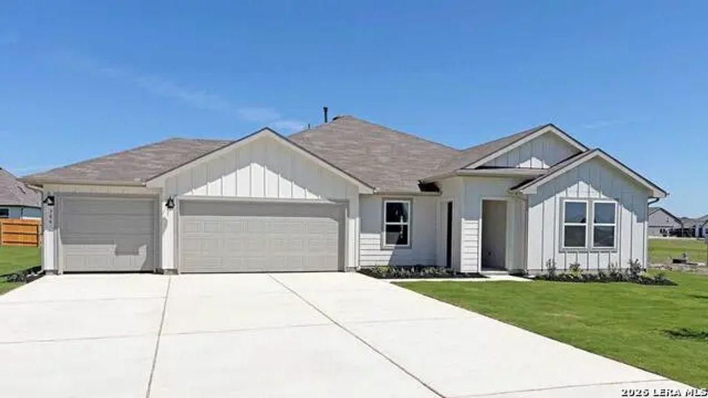 443 Mcginty Meadow Drive, Lockhart