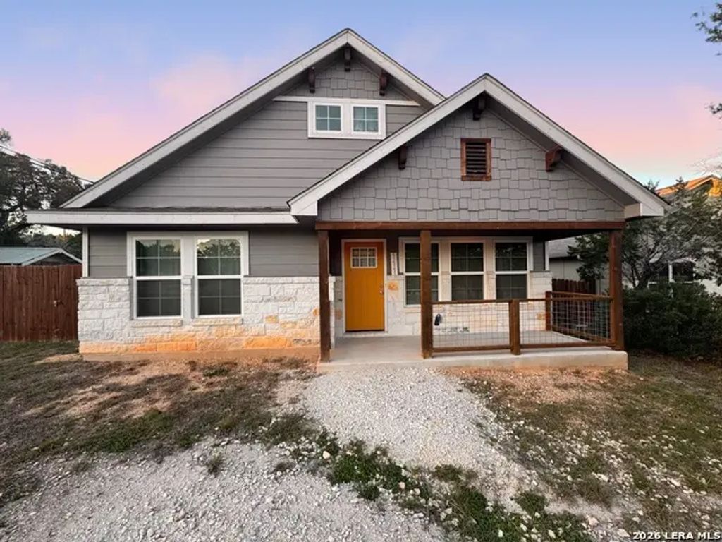 111 Alpine Ct, Spring Branch