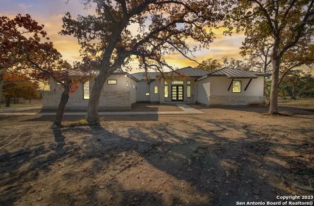 981 Jenny Leigh Trail, Bulverde