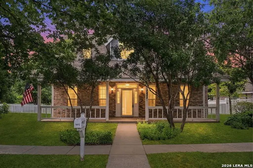 1405 Azalea Ln, New Braunfels