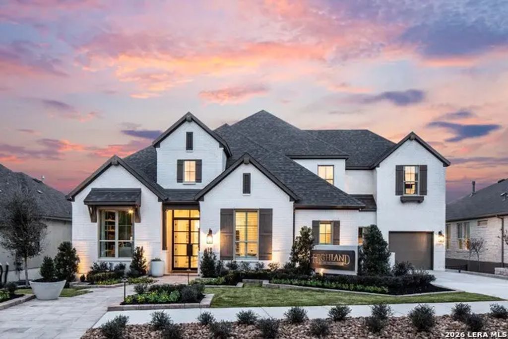 210 Navarro, Boerne