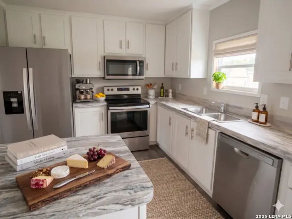 102 Rosemary Loop, New Braunfels