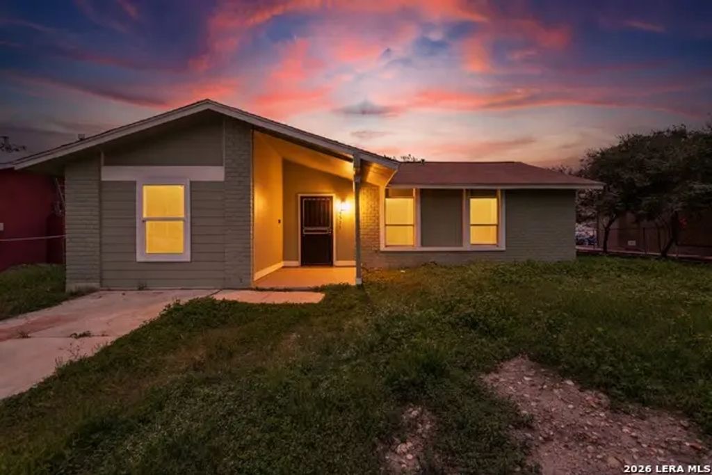 5535 Red Sky St, San Antonio