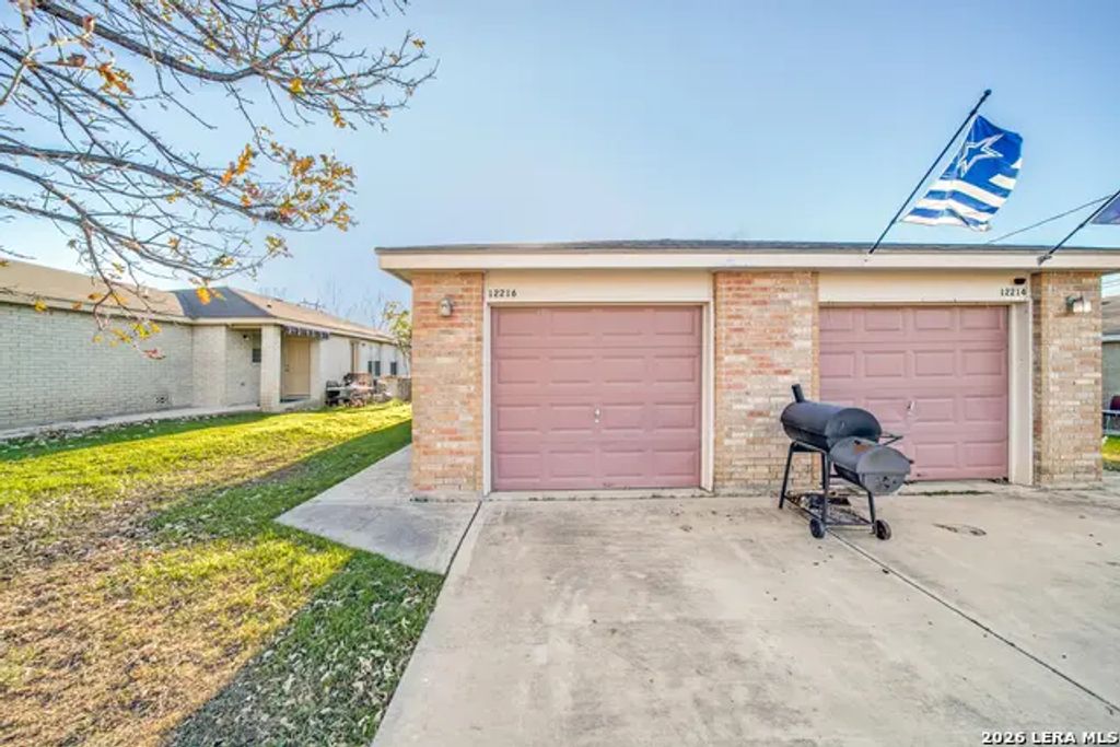 12216 Maverick Bluff St, San Antonio