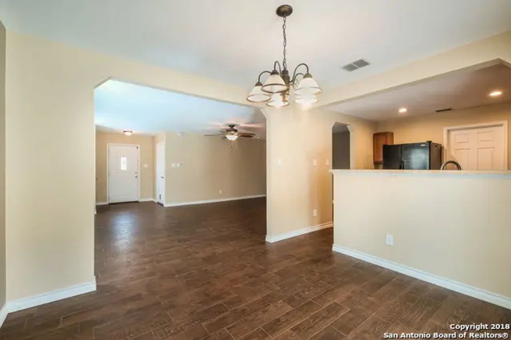 12427 Silver Mine, San Antonio