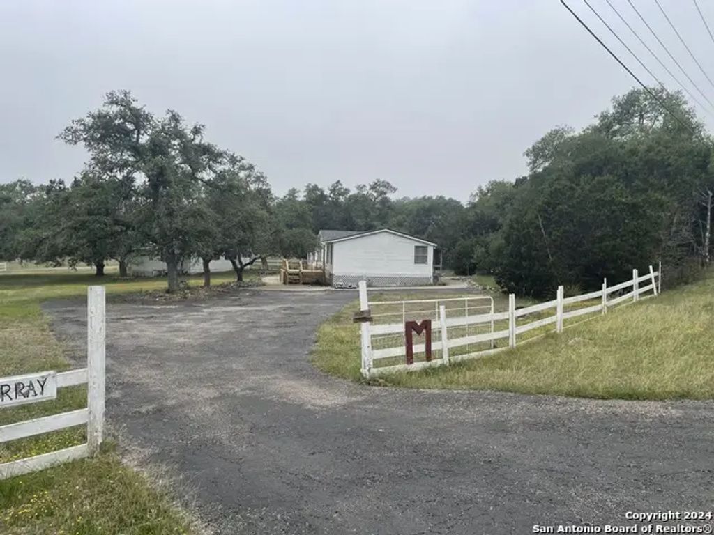 1061 Spring Branch Rd, Spring Branch