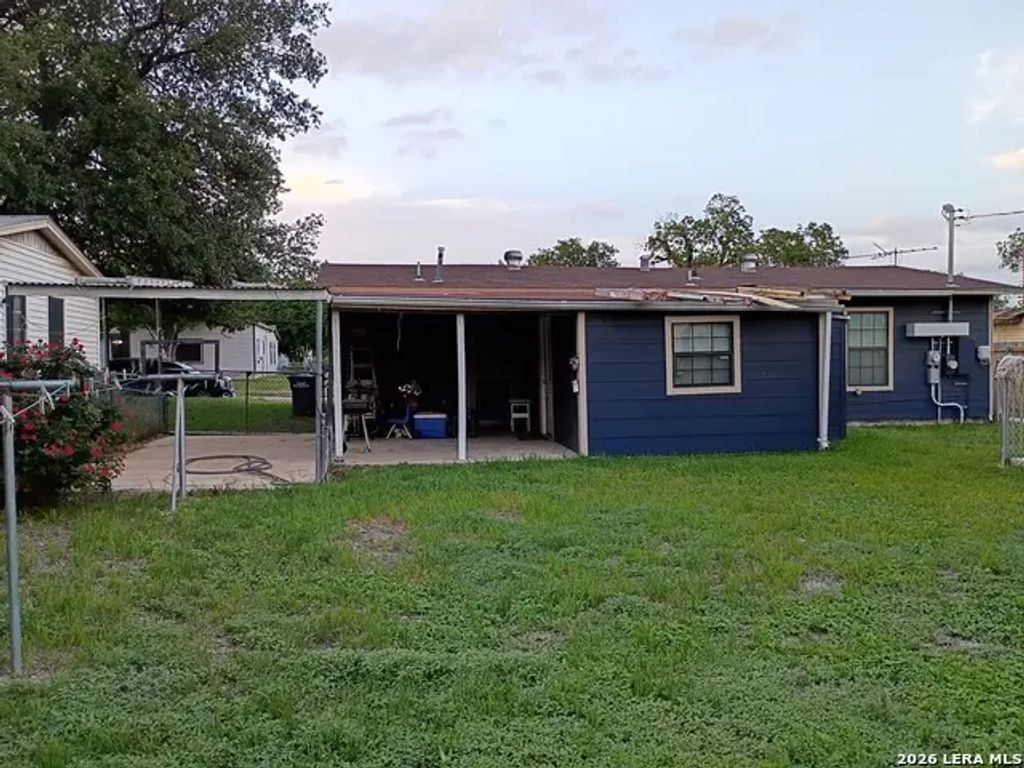 350 Pilgrim Dr, San Antonio